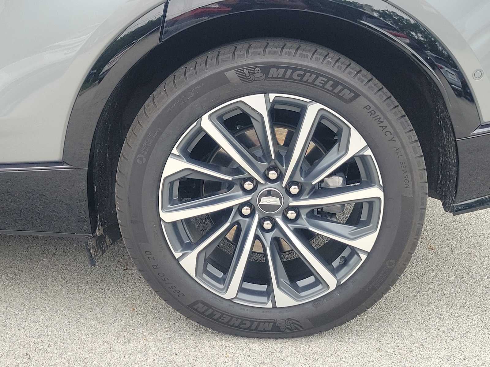 2024 Cadillac LYRIQ Sport