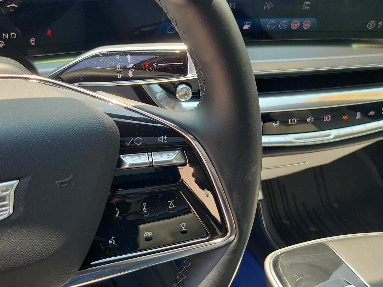 2024 Cadillac LYRIQ Sport