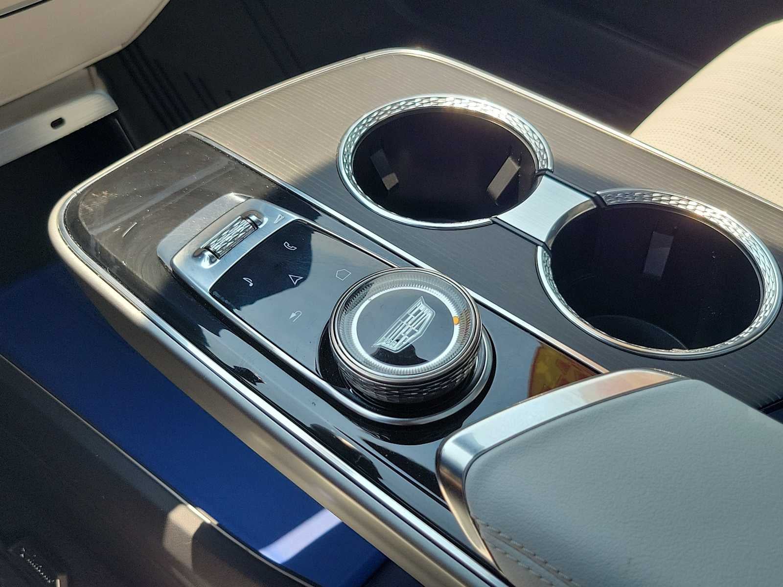 2024 Cadillac LYRIQ Sport