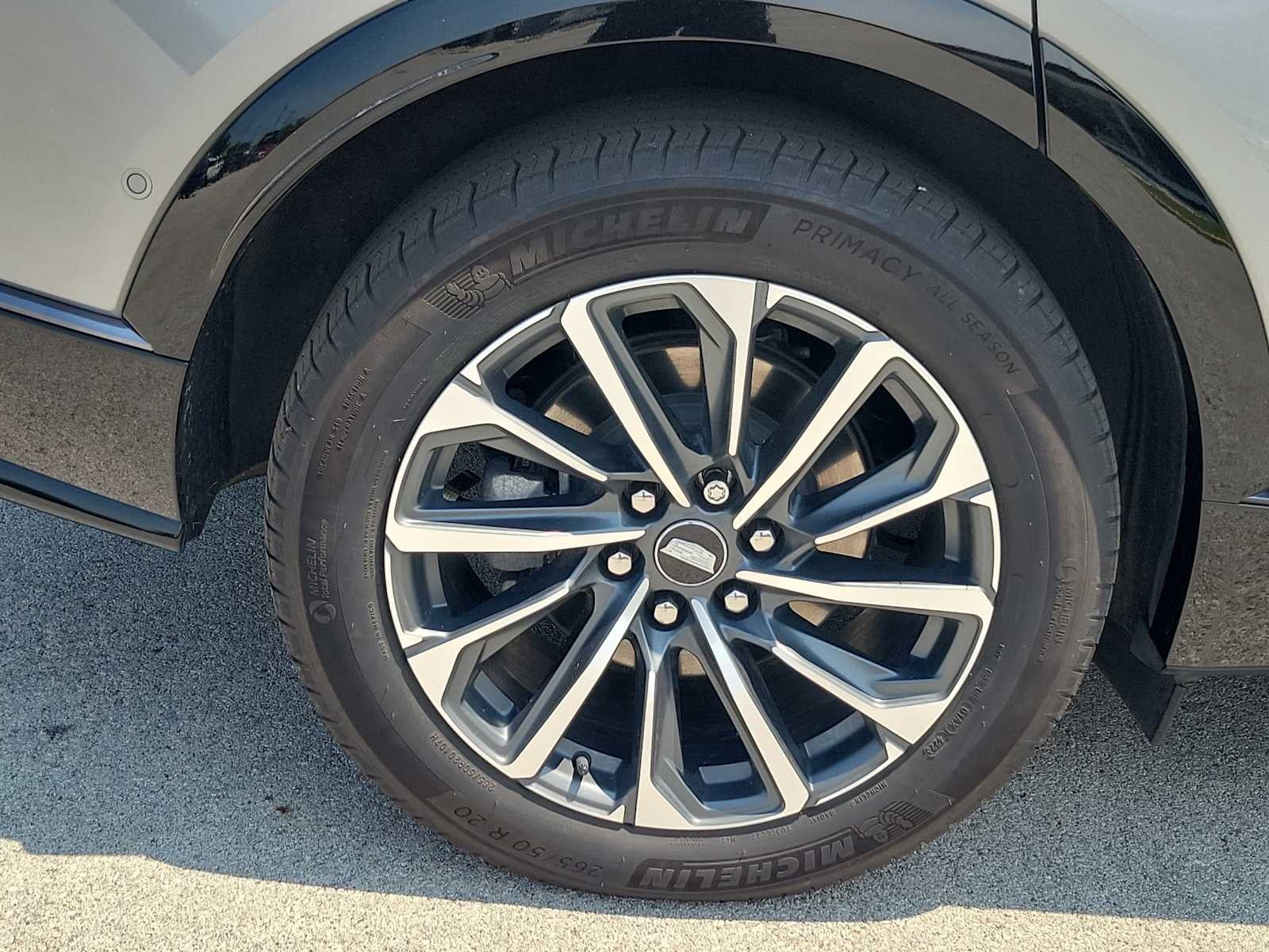 2024 Cadillac LYRIQ Sport