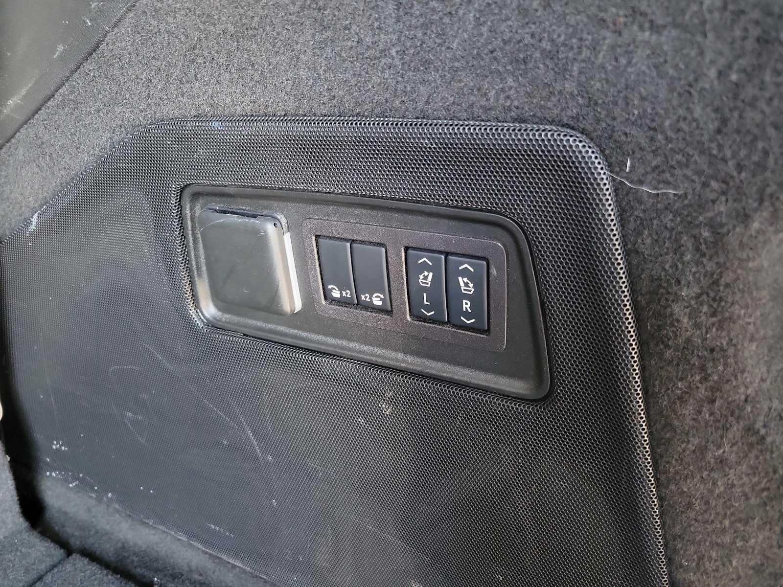 2024 Cadillac Escalade 4WD Sport