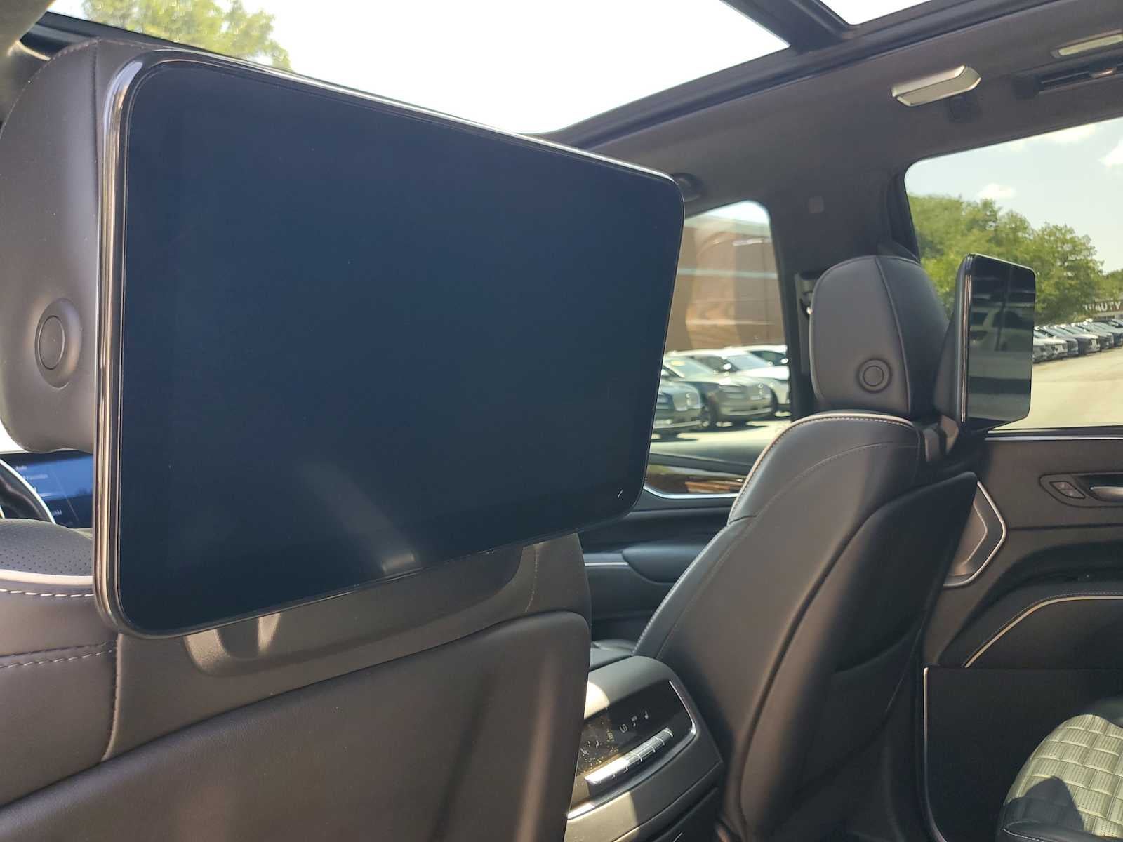 2023 Cadillac Escalade 4WD Sport Platinum
