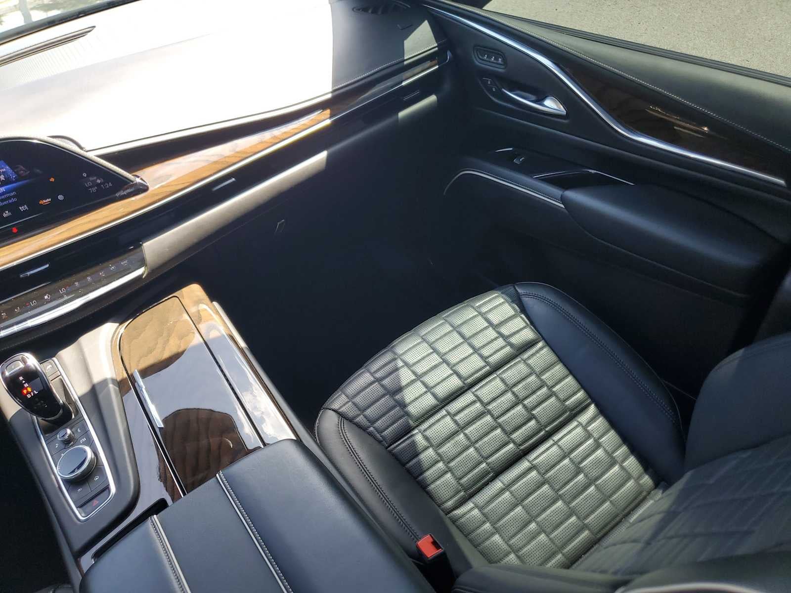 2023 Cadillac Escalade 4WD Sport Platinum