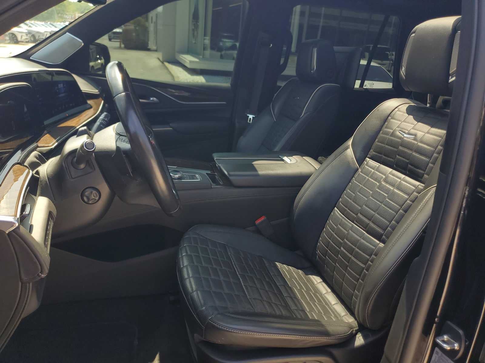 2023 Cadillac Escalade 4WD Sport Platinum