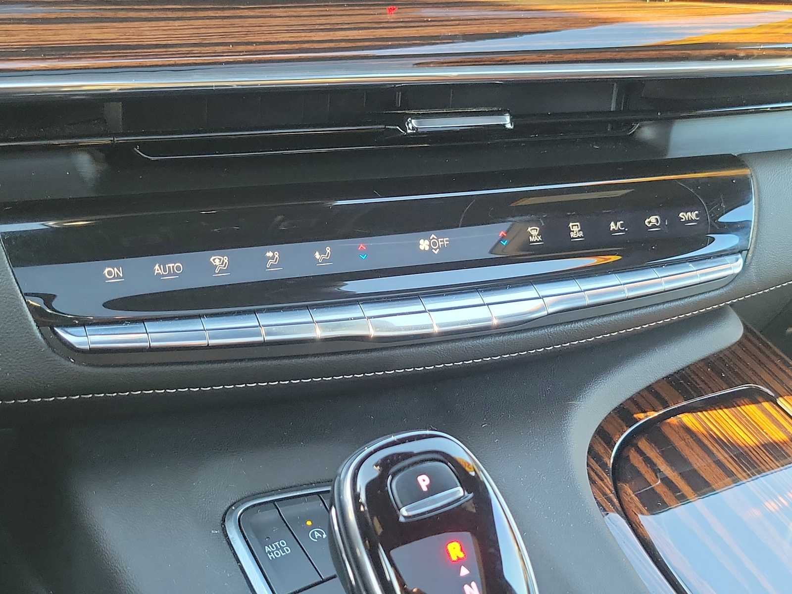 2023 Cadillac Escalade ESV 4WD Premium Luxury