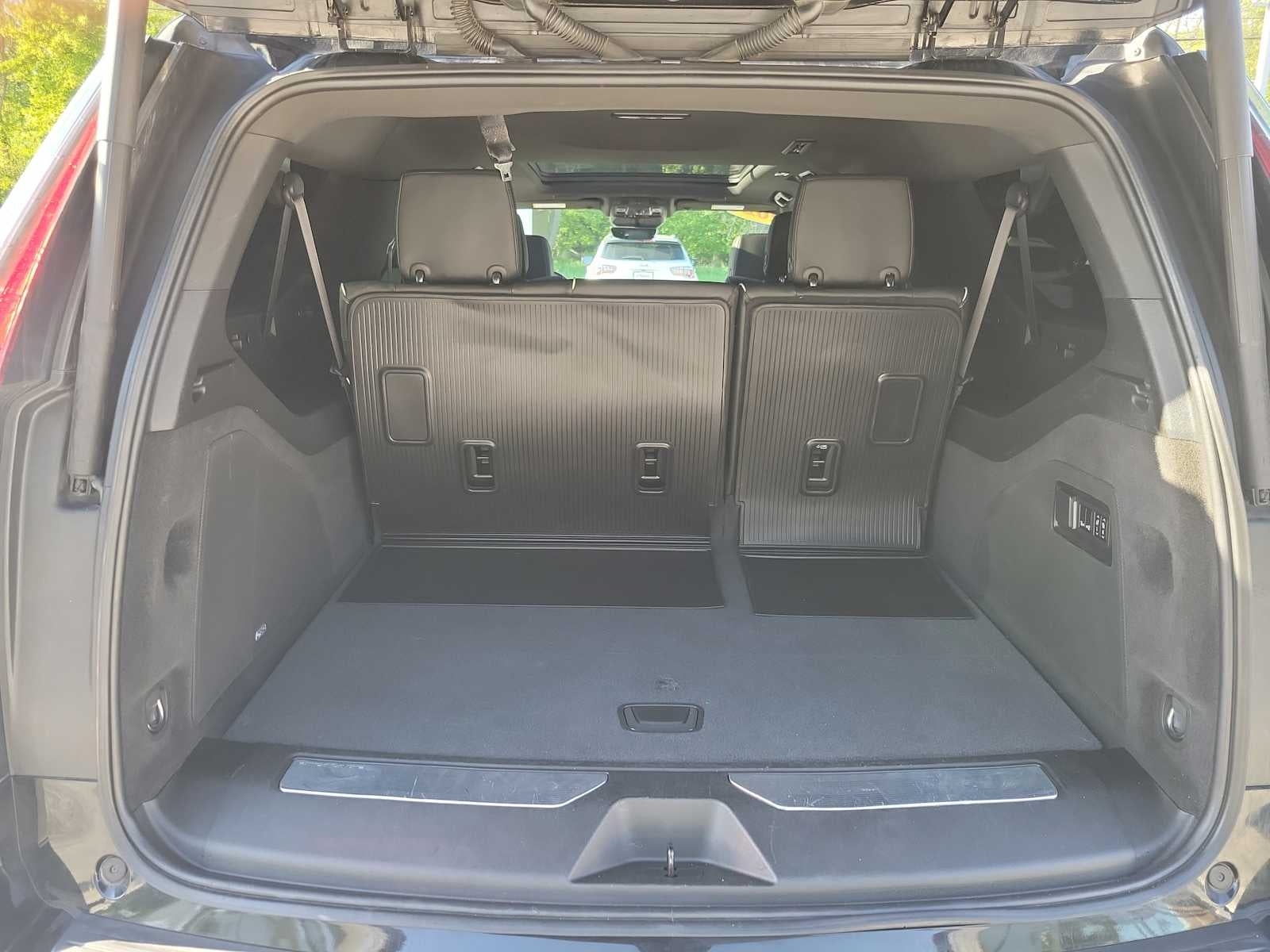 2023 Cadillac Escalade ESV 4WD Premium Luxury