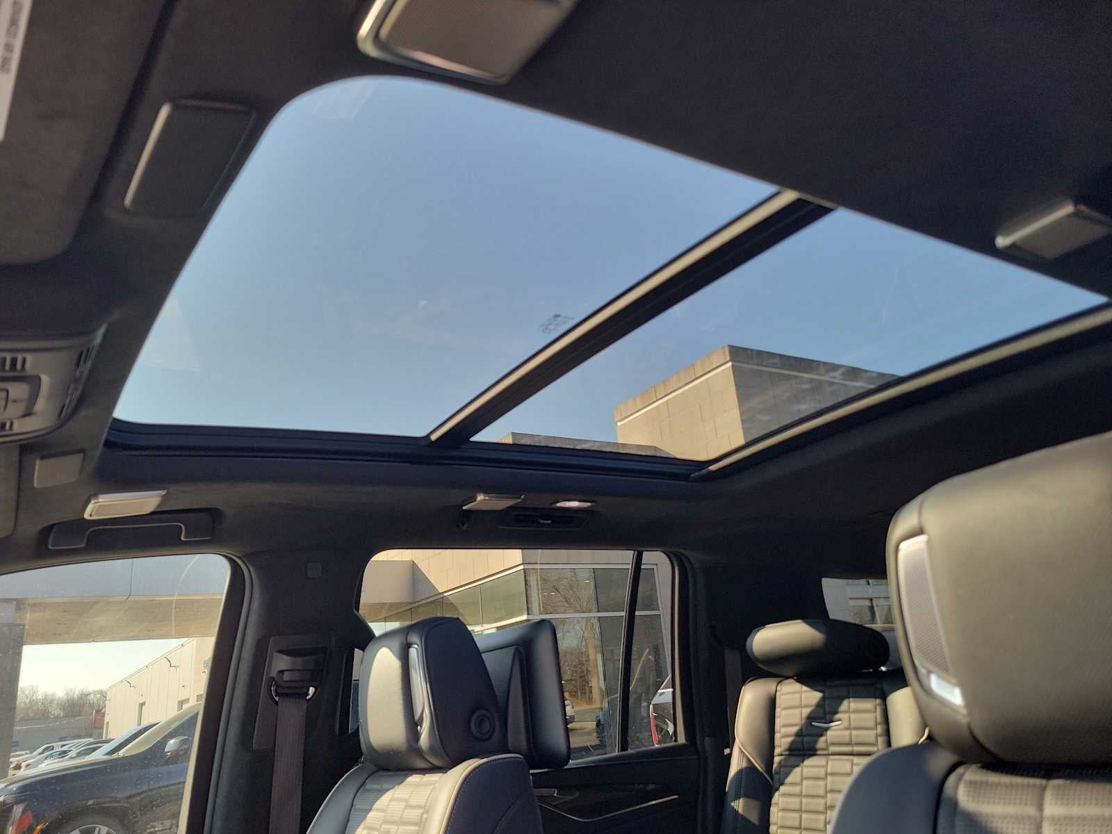 2022 Cadillac Escalade ESV Sport Platinum