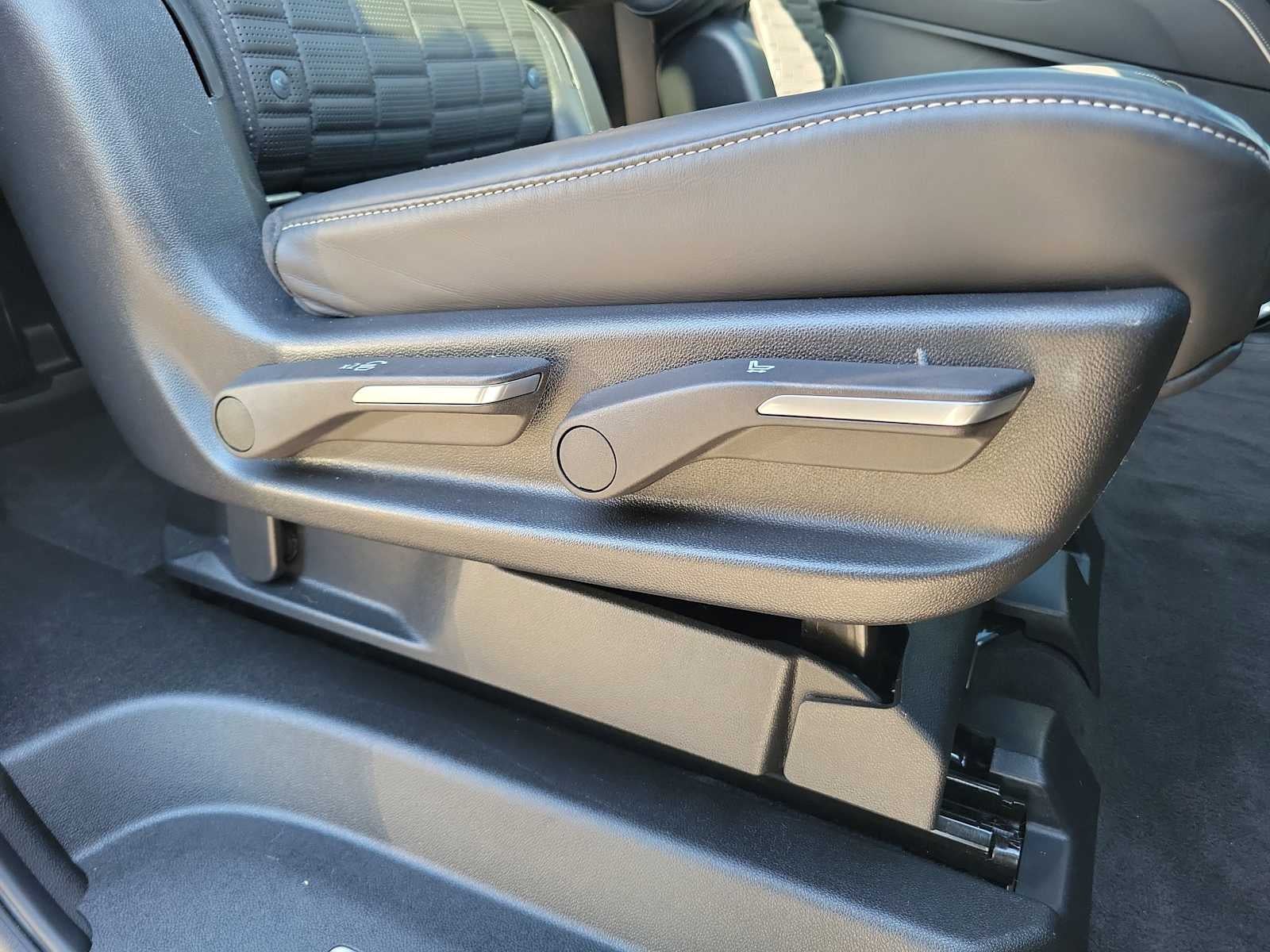 2022 Cadillac Escalade ESV Sport Platinum