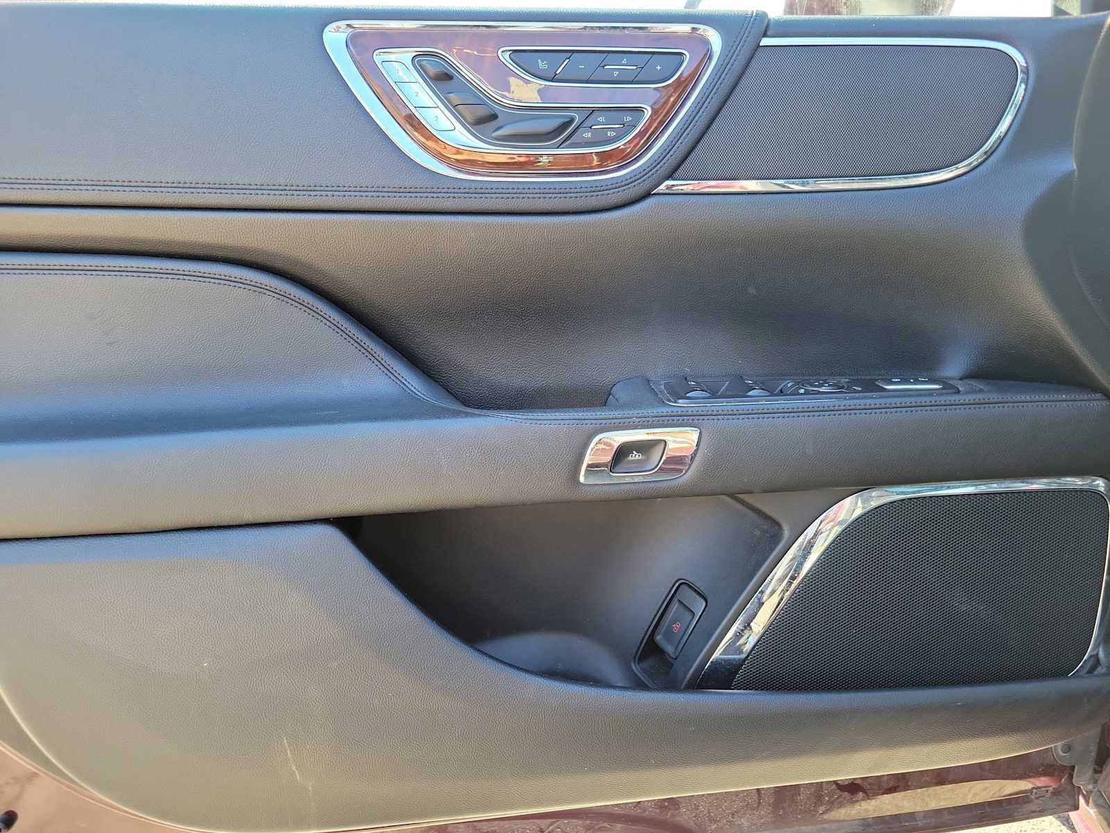 2017 Lincoln Continental Reserve