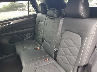 2025 Volkswagen Atlas Cross Sport 2.0T SE w/Technology