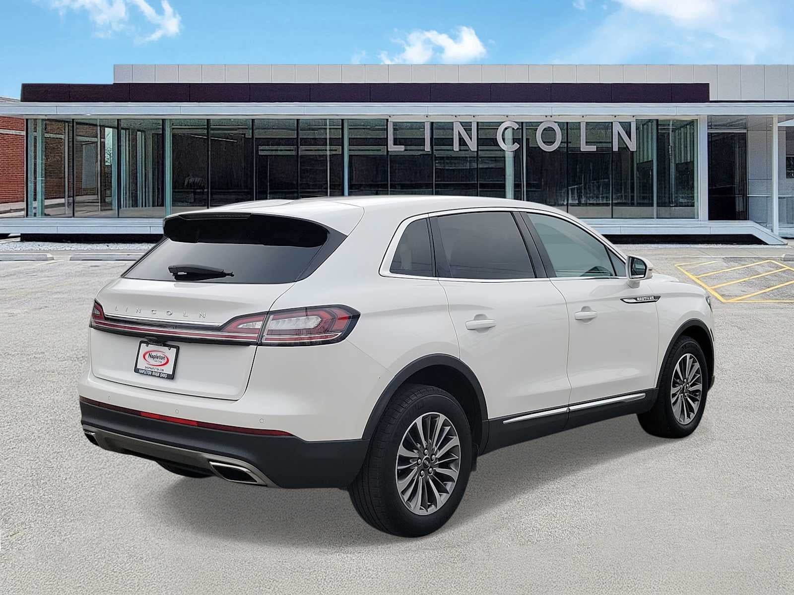 2023 Lincoln Nautilus Standard