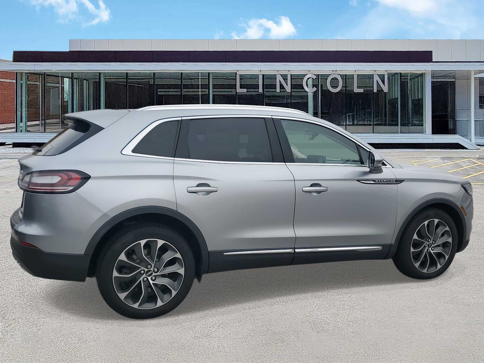 2022 Lincoln Nautilus Reserve