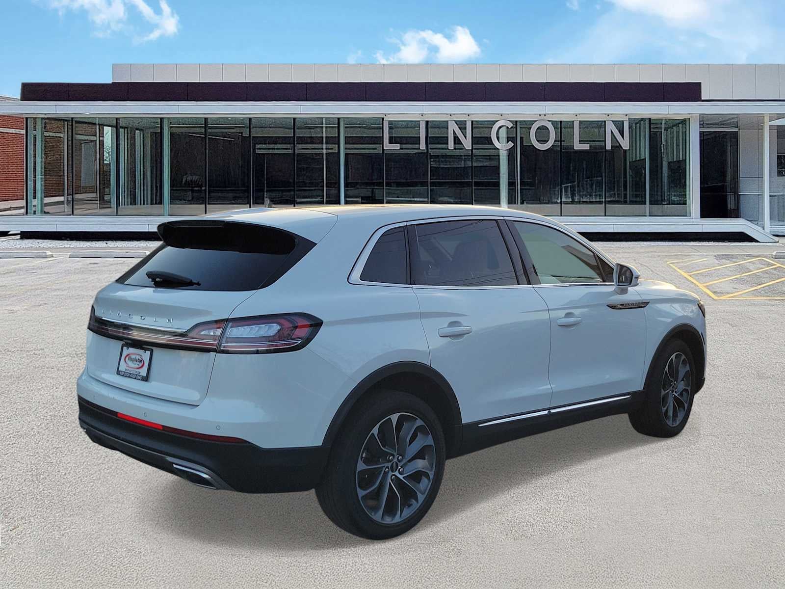 2022 Lincoln Nautilus Reserve