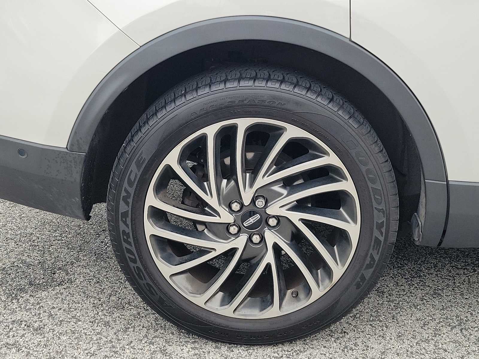 2020 Lincoln Nautilus Reserve
