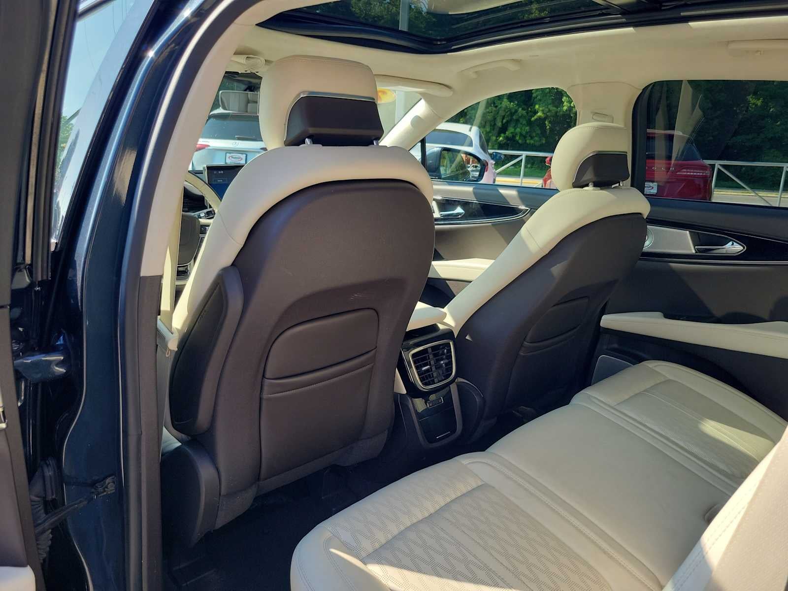 2023 Lincoln Nautilus Black Label
