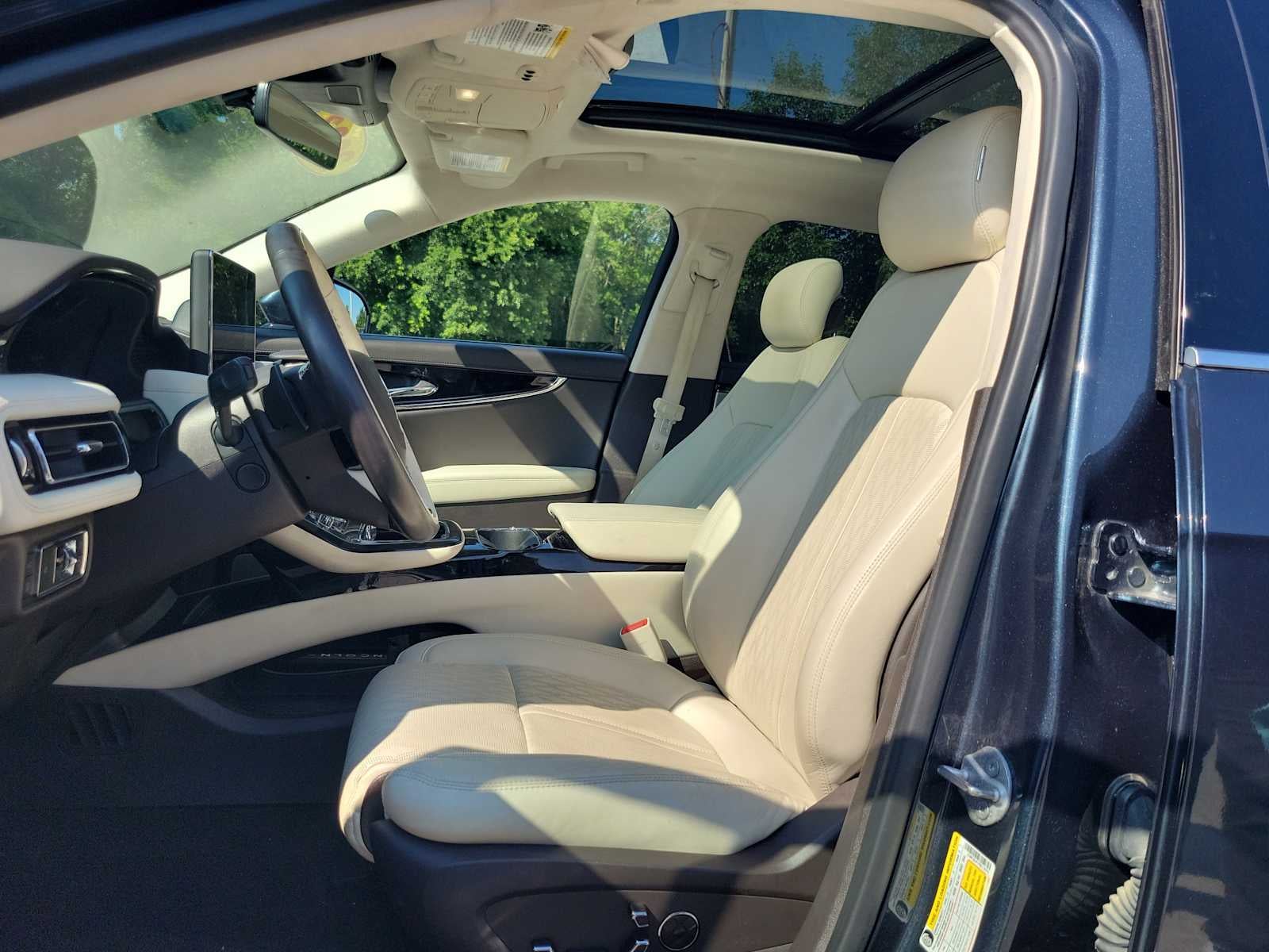 2023 Lincoln Nautilus Black Label
