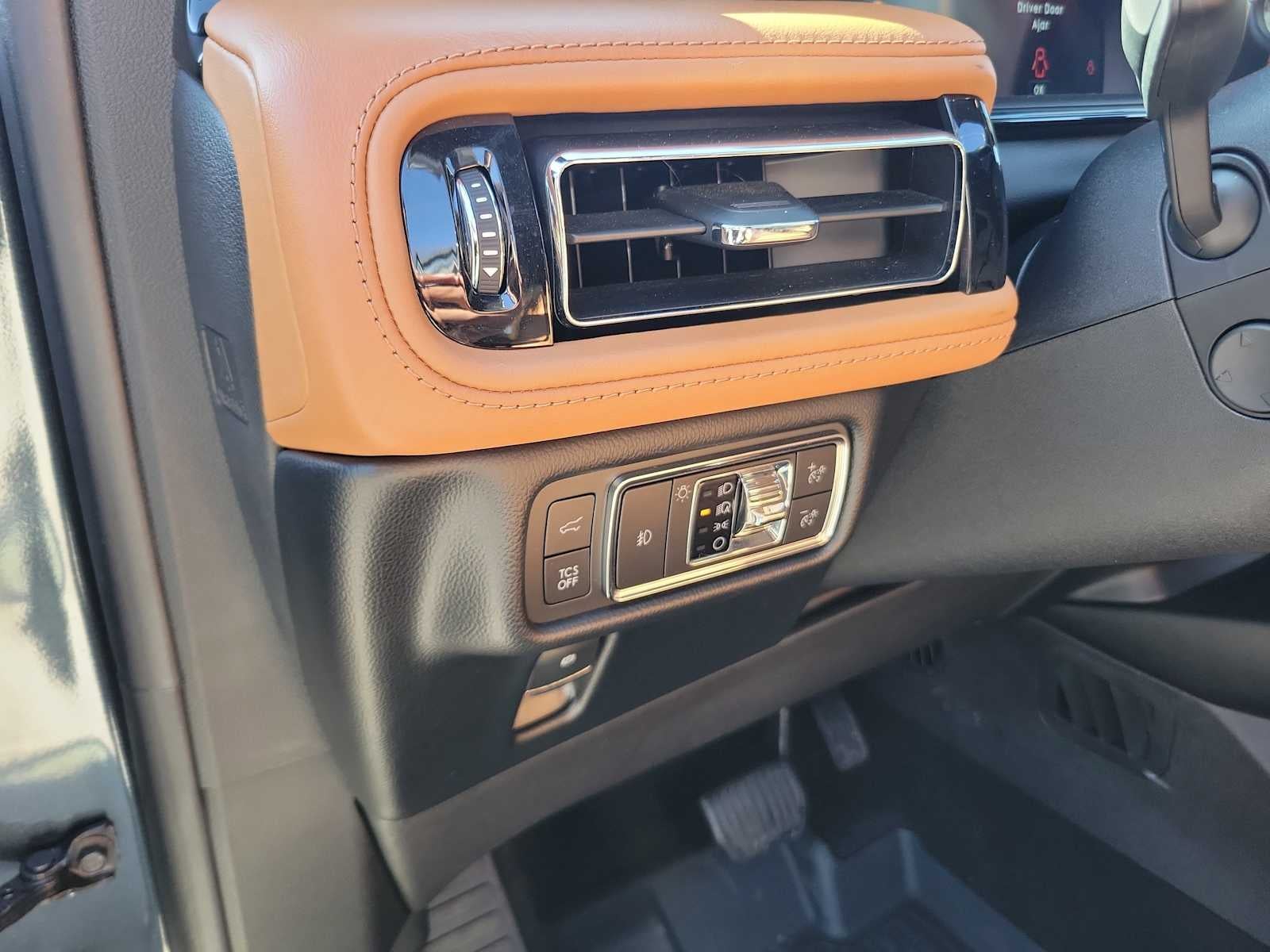 2022 Lincoln Nautilus Black Label