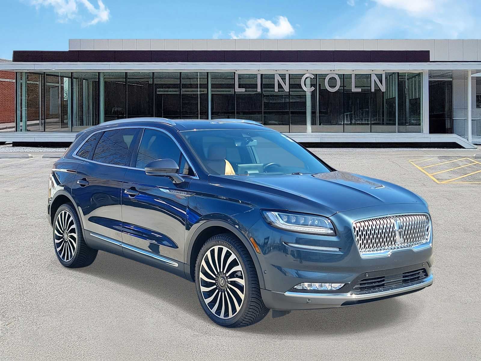 2022 Lincoln Nautilus Black Label