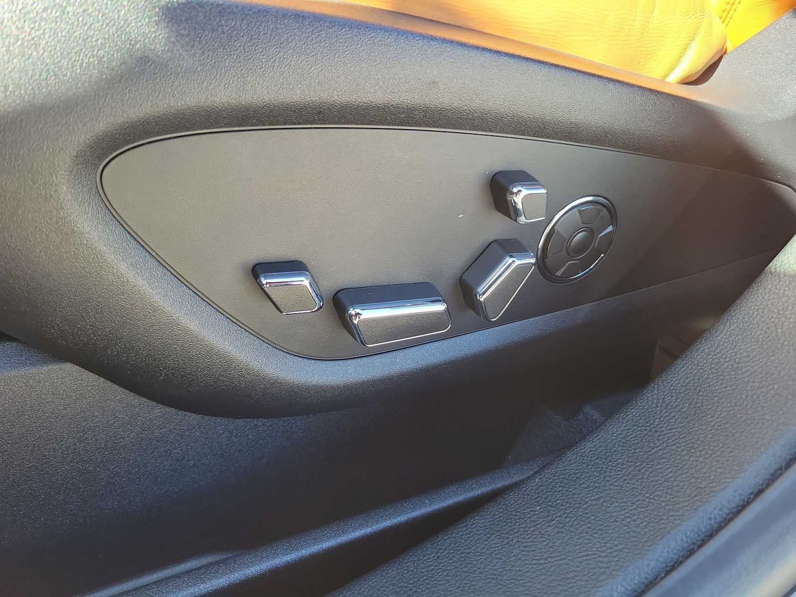 2022 Lincoln Nautilus Black Label