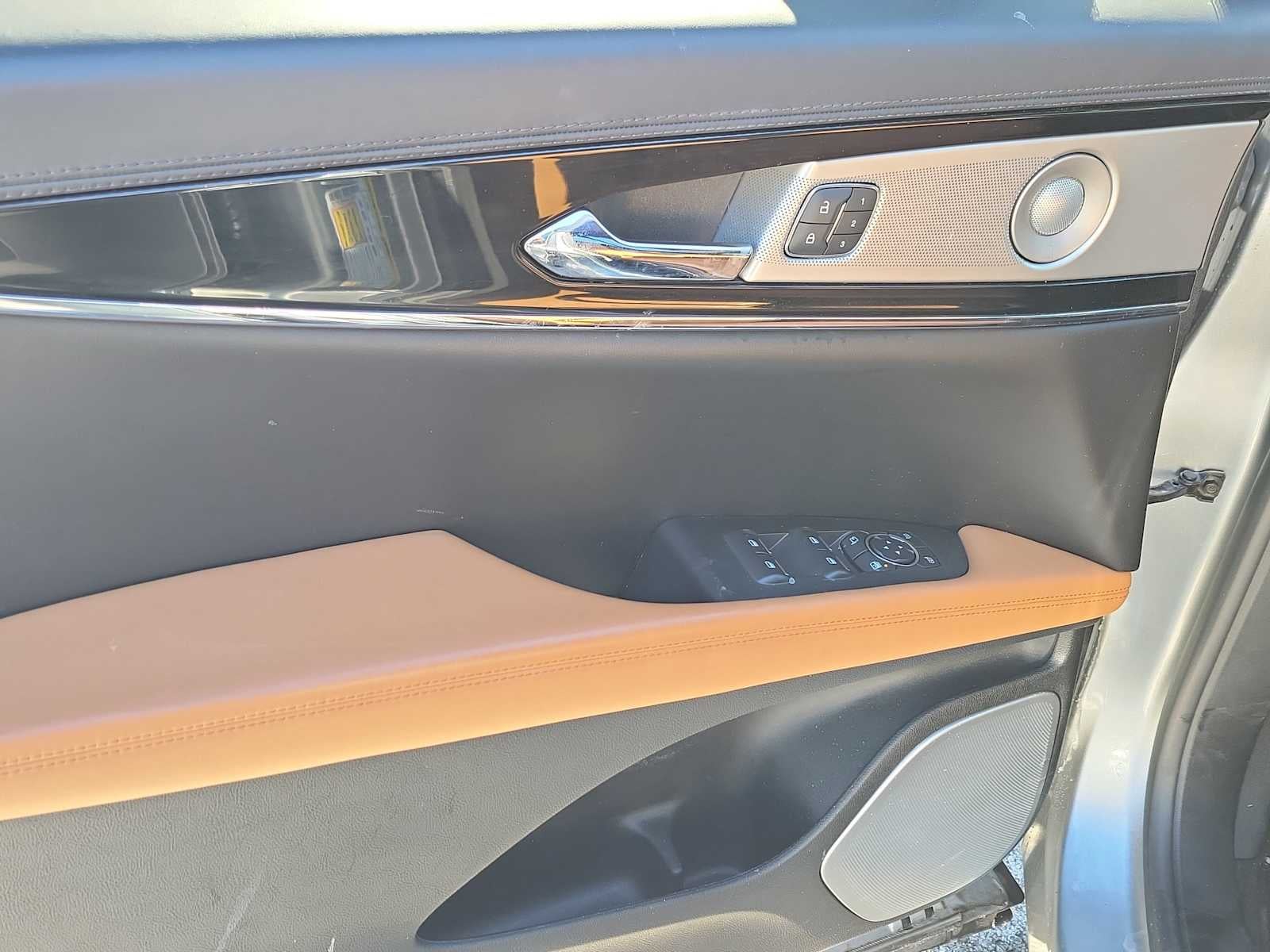 2023 Lincoln Nautilus Black Label