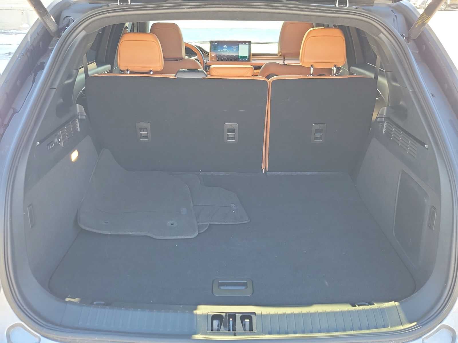 2023 Lincoln Nautilus Black Label