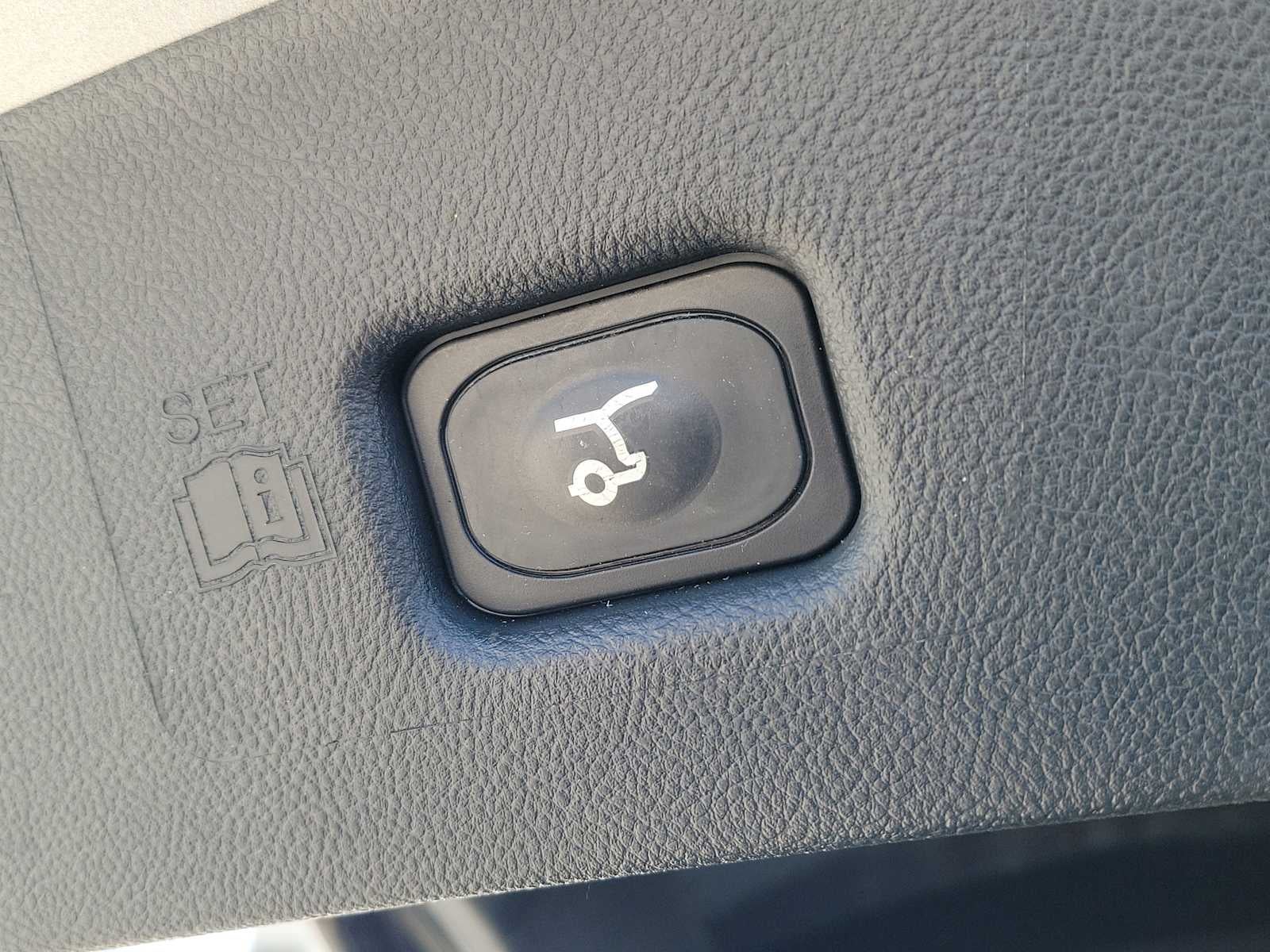 2023 Lincoln Nautilus Black Label