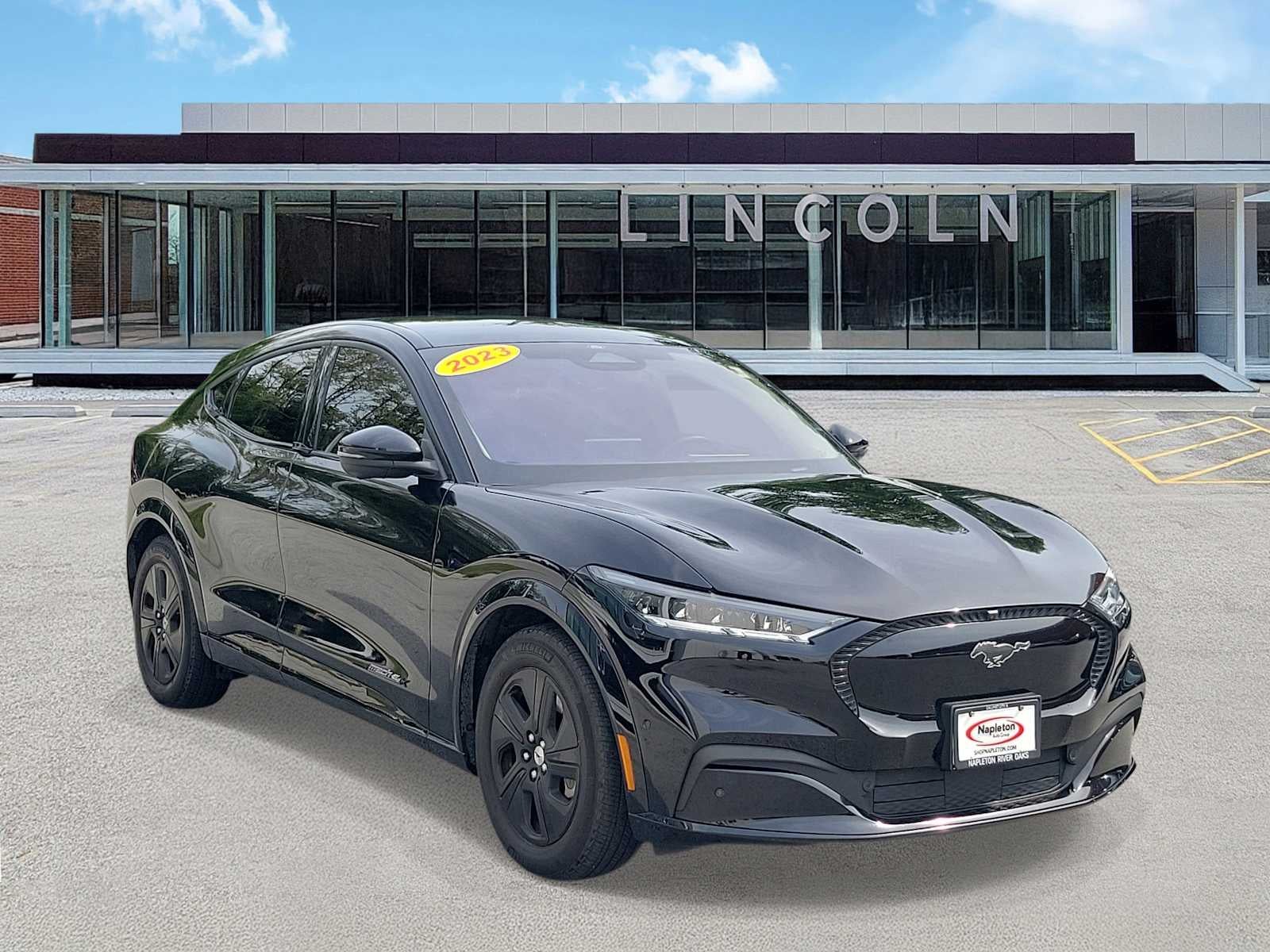 2023 Ford Mustang Mach-E California Route 1