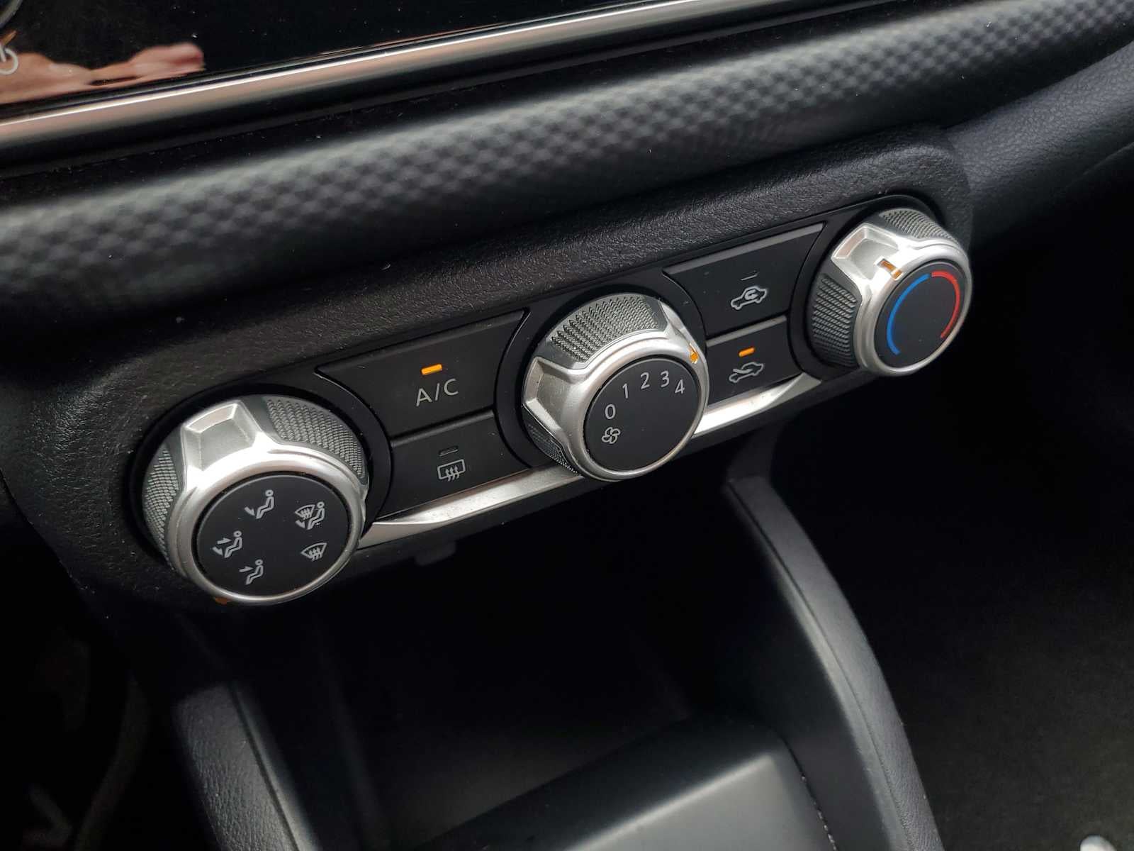 2023 Nissan Kicks S