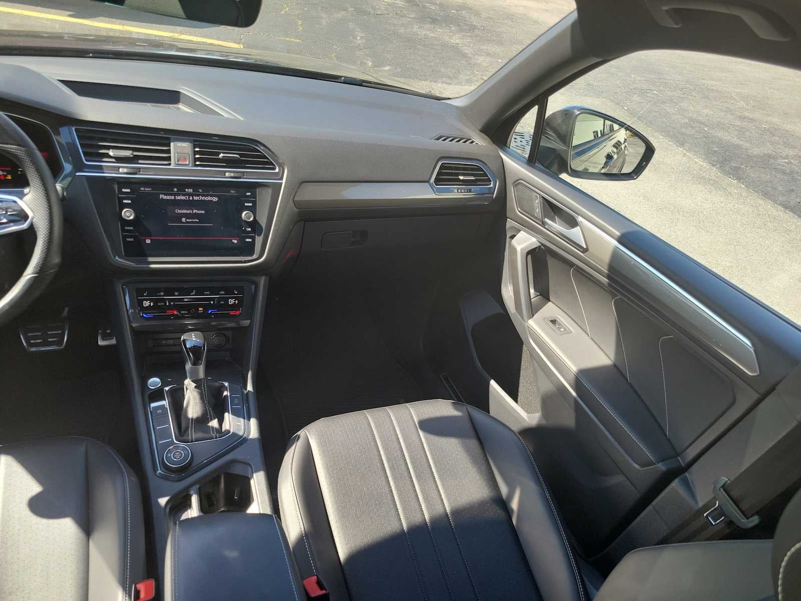 2022 Volkswagen Tiguan SE R-Line Black