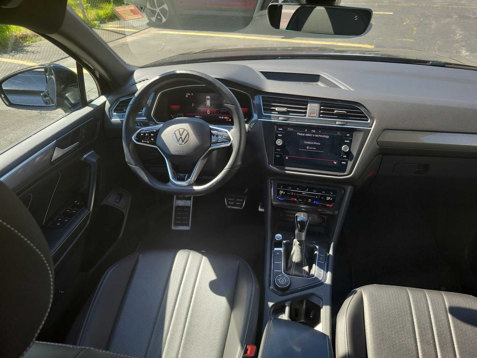 2022 Volkswagen Tiguan SE R-Line Black