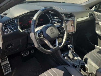 2022 Volkswagen Tiguan SE R-Line Black