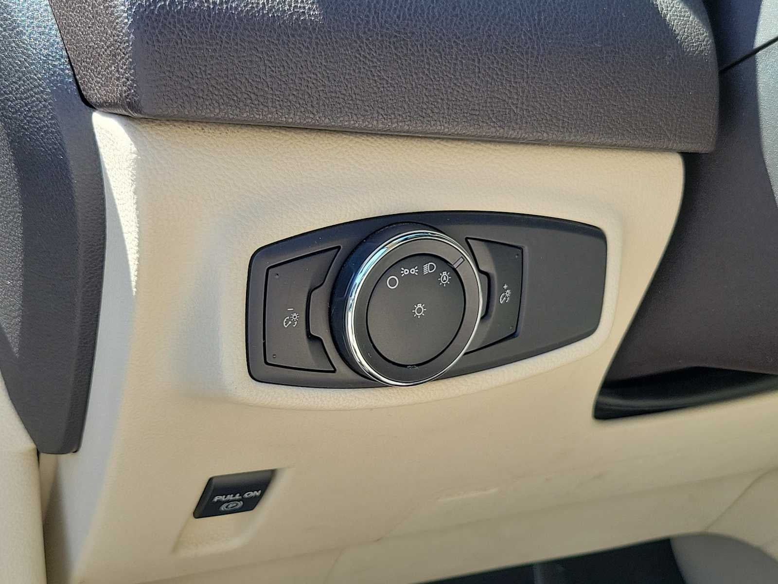 2015 Lincoln MKC Base