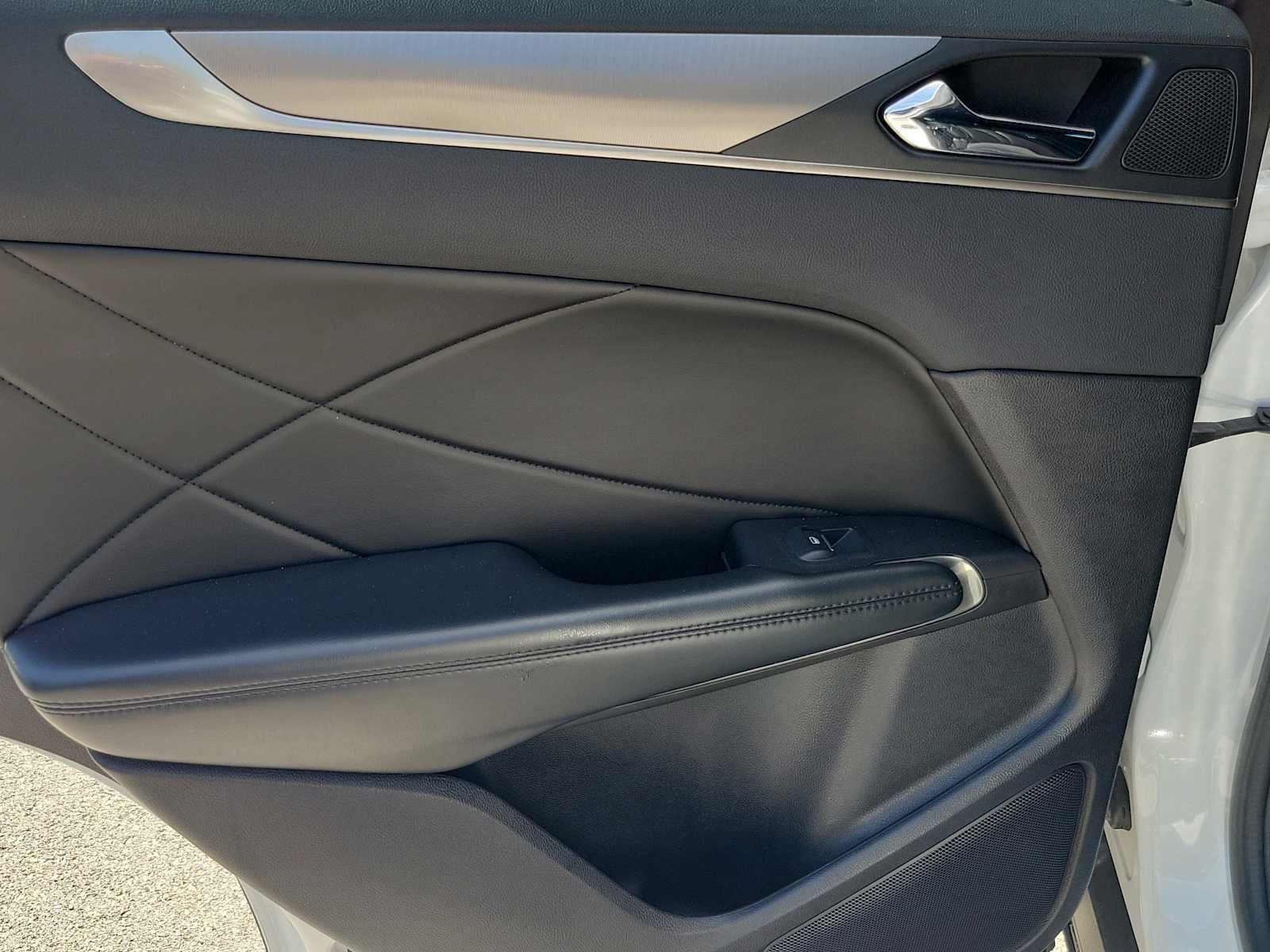 2016 Lincoln MKC Premier