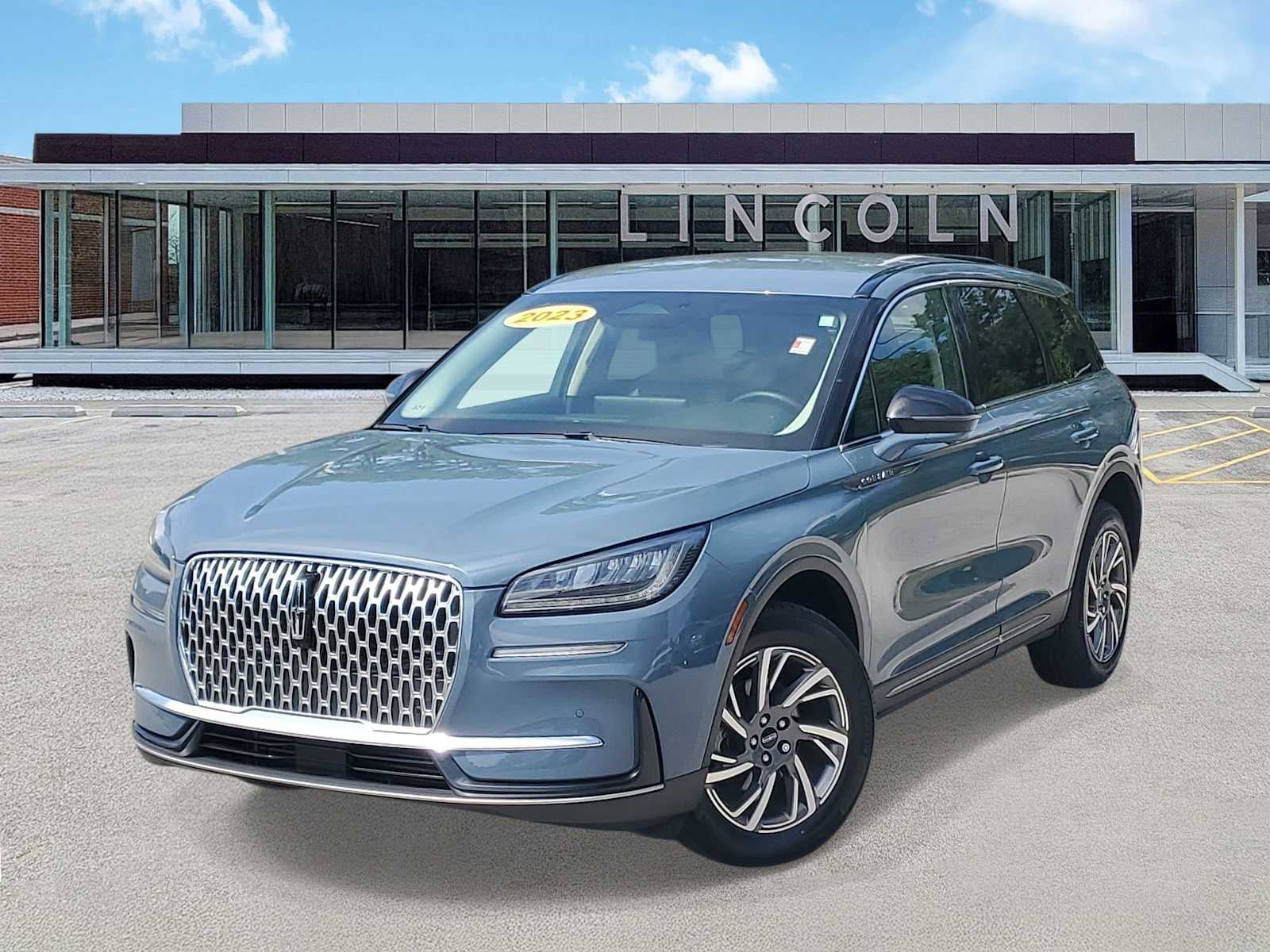 2023 Lincoln Corsair Standard
