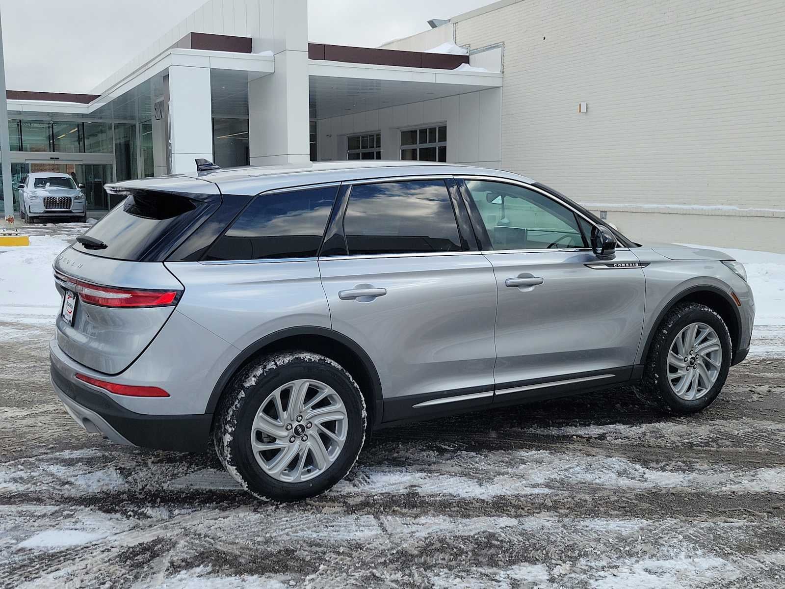 2023 Lincoln Corsair Standard