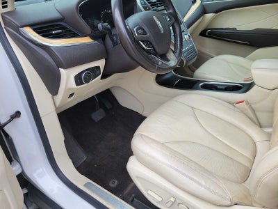 2015 Lincoln MKC Base