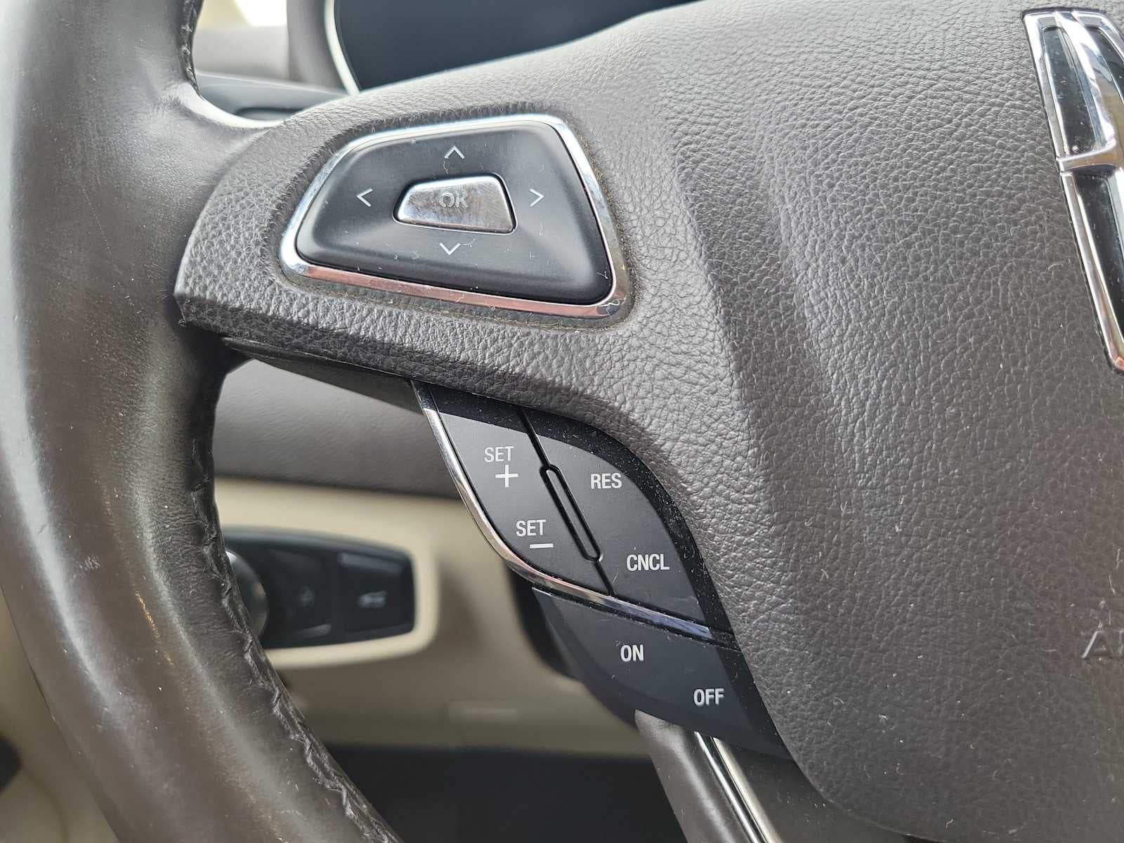 2015 Lincoln MKC Base