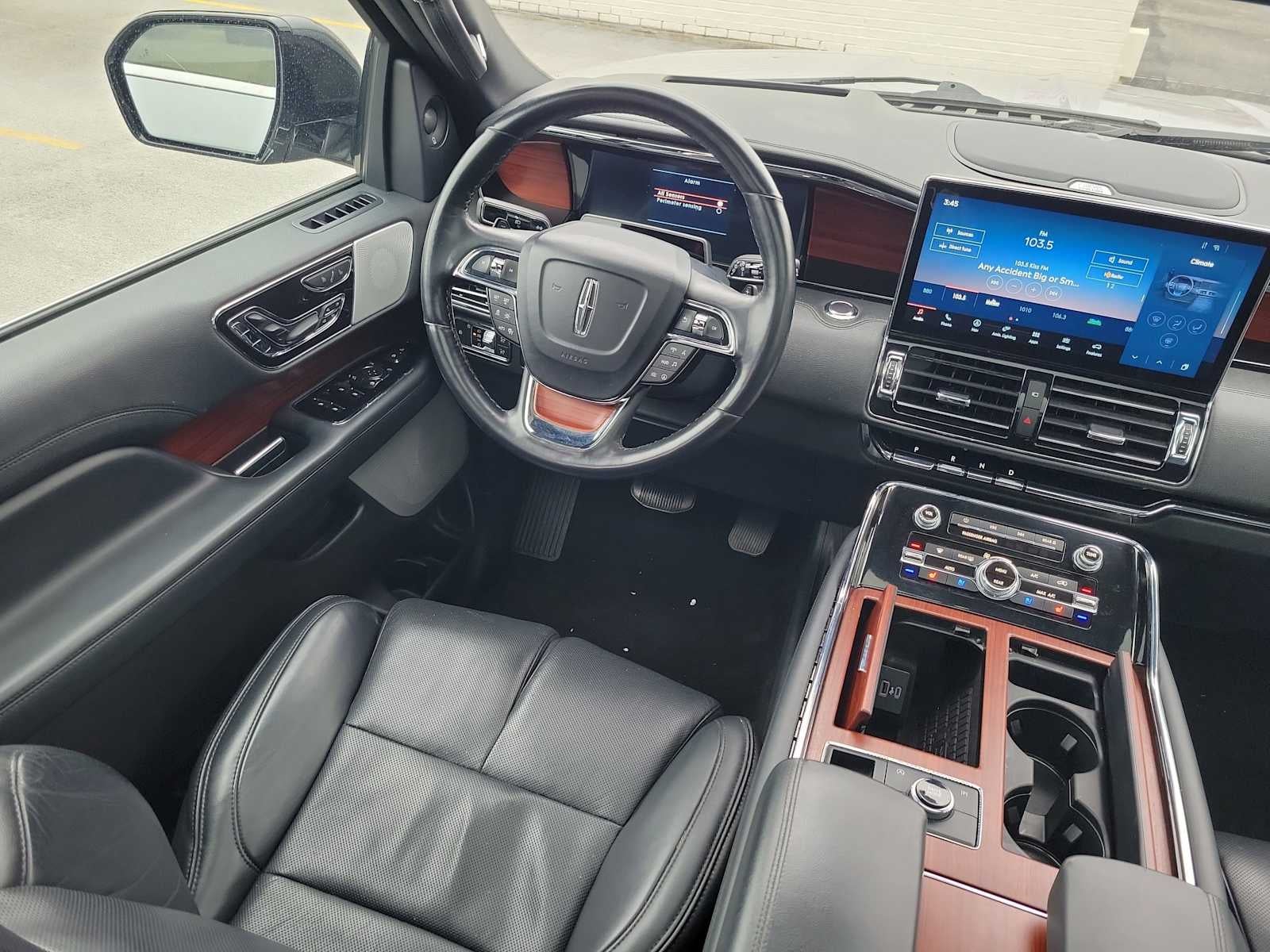 2023 Lincoln Navigator L Reserve