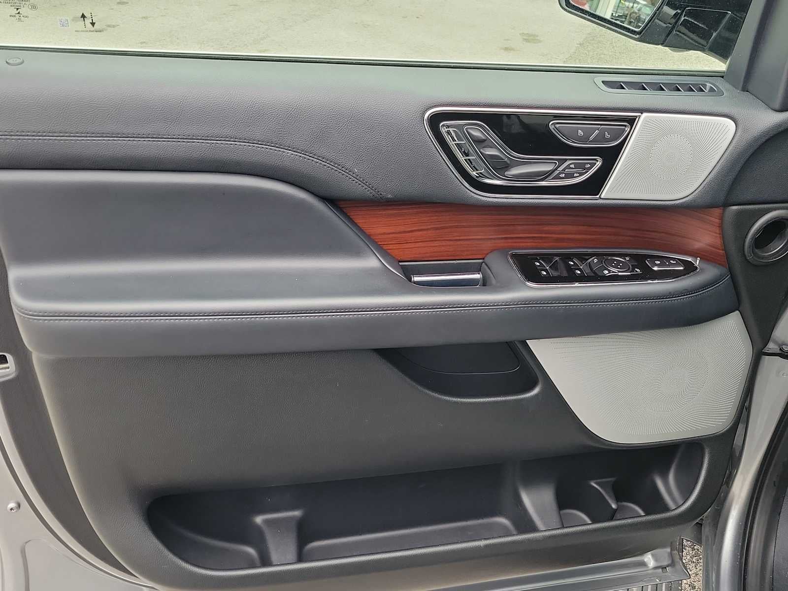 2023 Lincoln Navigator L Reserve