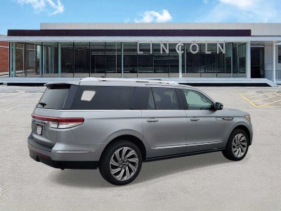 2023 Lincoln Navigator L Reserve