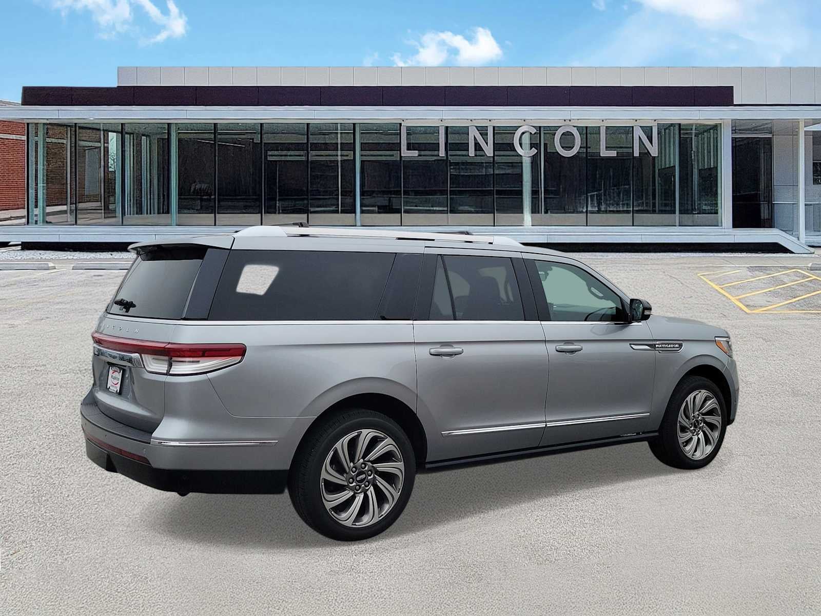 2023 Lincoln Navigator L Reserve