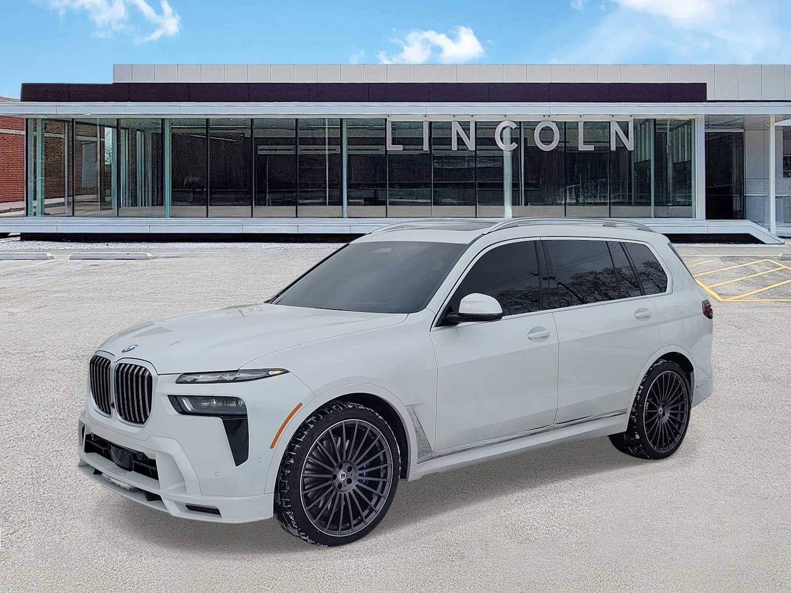 2025 BMW X7 ALPINA XB7