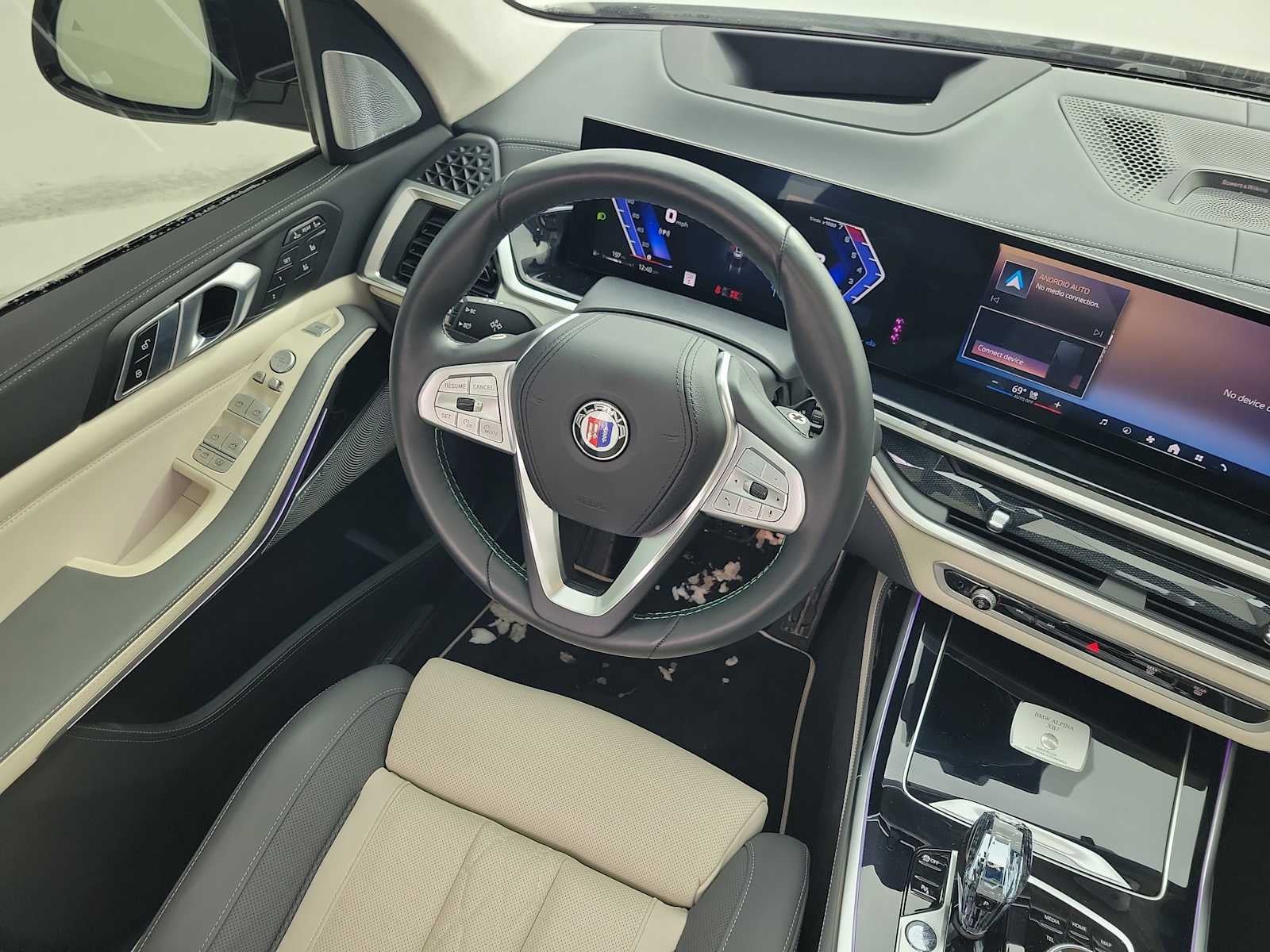 2025 BMW X7 ALPINA XB7