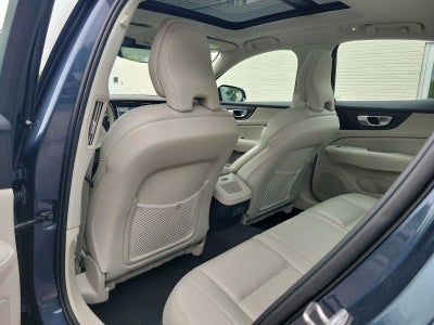 2024 Volvo S60 Plus Dark Theme