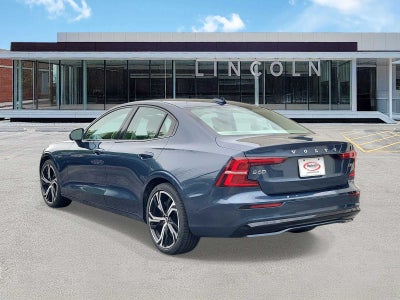 2024 Volvo S60 Plus Dark Theme