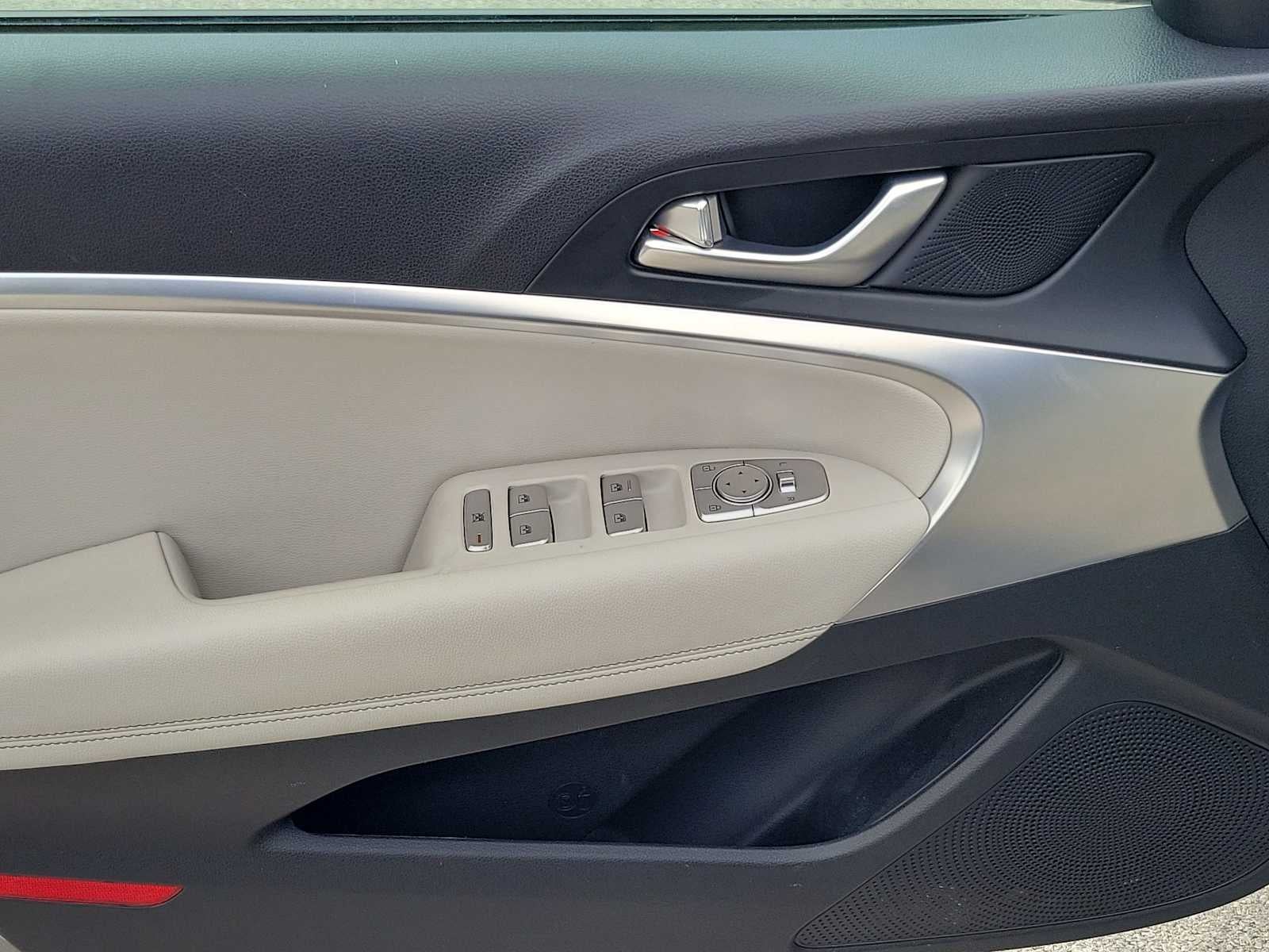 2024 Genesis G70 2.5T