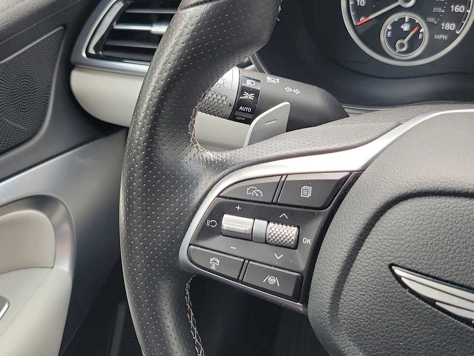 2024 Genesis G70 2.5T