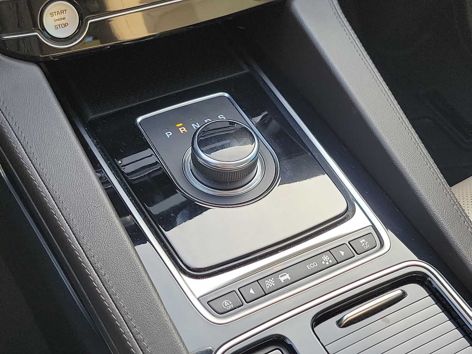 2019 Jaguar F-PACE 25t Prestige