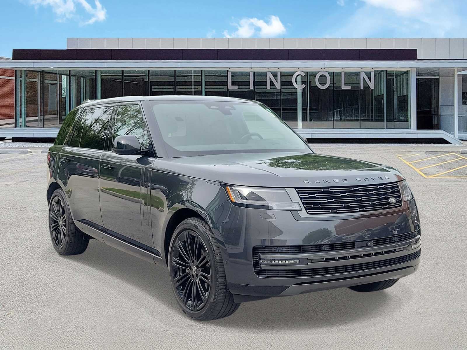 2025 Land Rover Range Rover SE