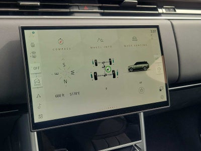 2025 Land Rover Range Rover SE